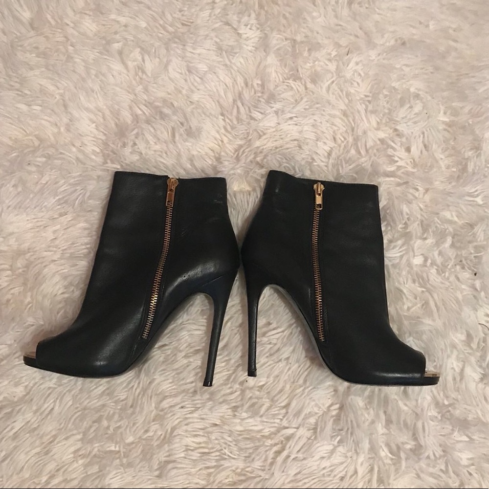 STEVE MADDEN BOOTIES
